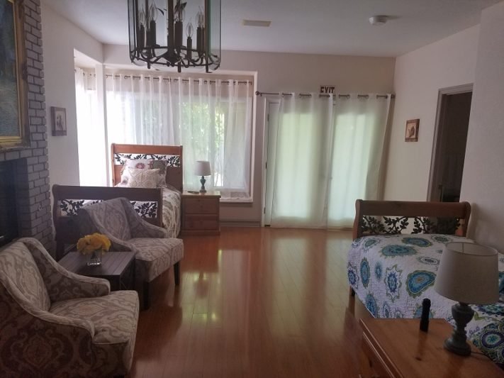 Semi-private room