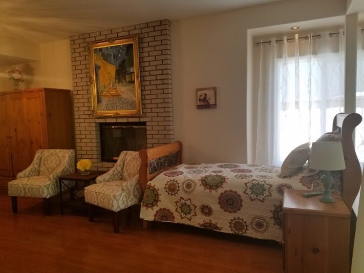 Semi-private room